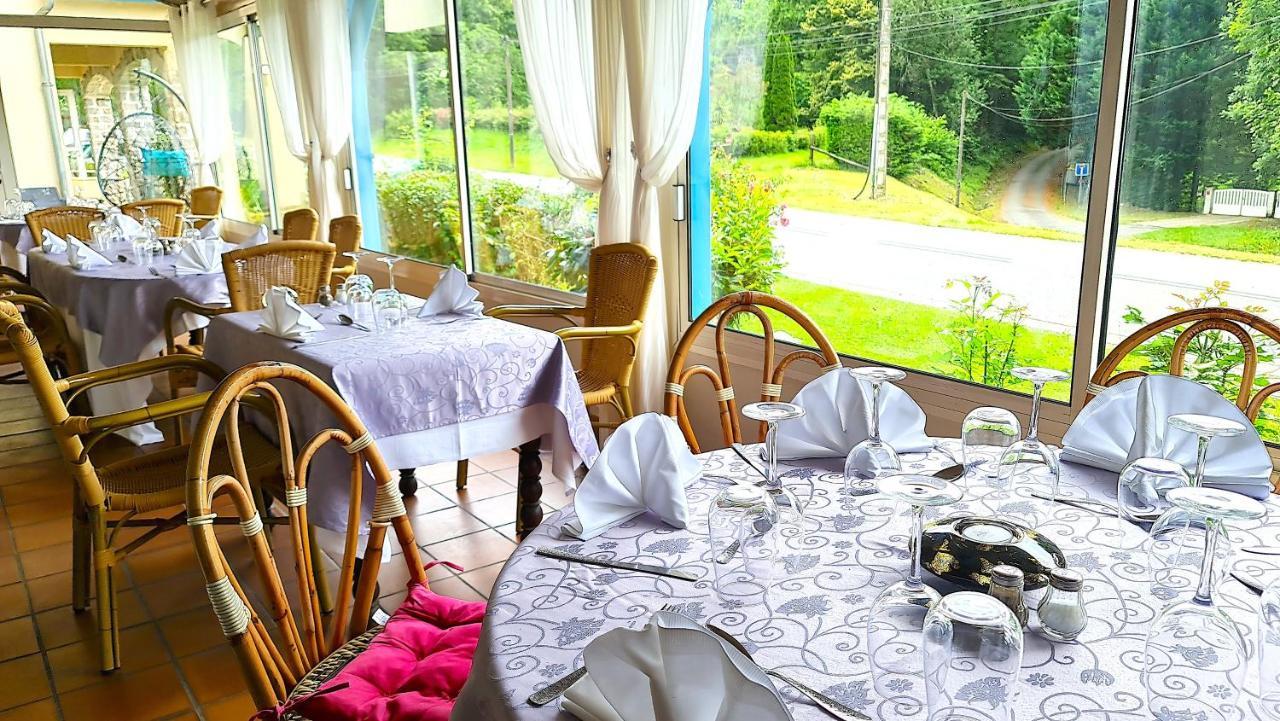 Fasthotel Oloron Hostellerie Du Paon Blanc Lurbe-Saint-Christau Exterior foto
