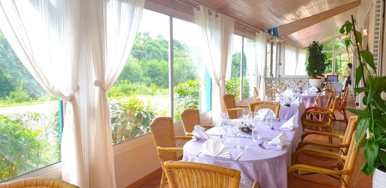 Fasthotel Oloron Hostellerie Du Paon Blanc Lurbe-Saint-Christau Exterior foto